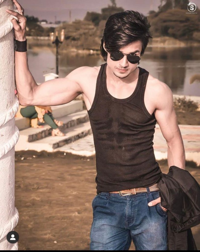 Abraz Khan Family, Biography, Girlfriend, Career, Wiki, Education or More