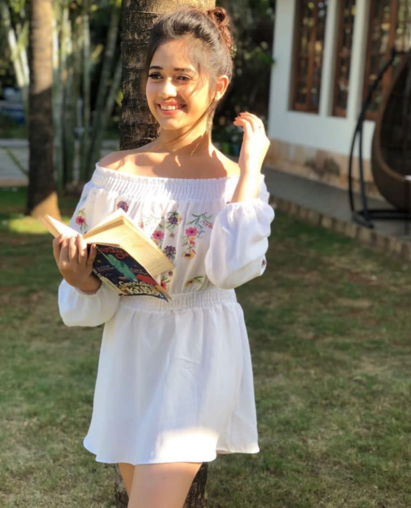 Jannat Zubair Education