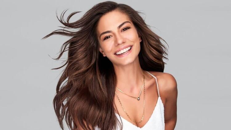 Demet Ozdemir Age, Wiki, Height, Instagram, Boyfriend, Family, Siblings, New Series, Net Worth, and Can Yaman.