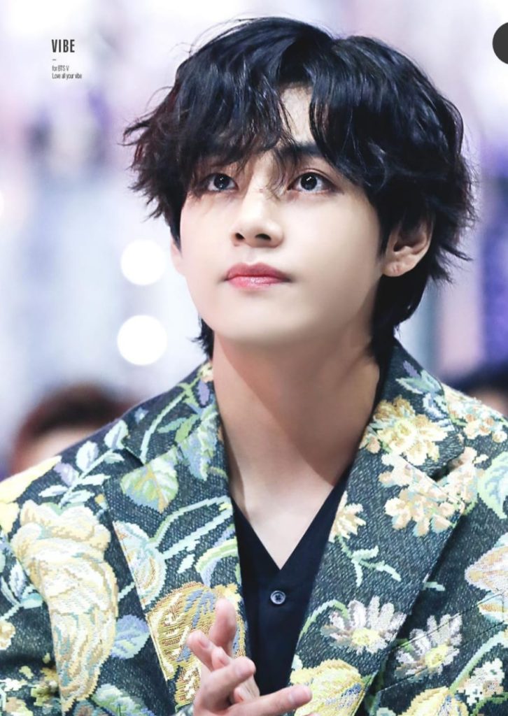 Kim Taehyung(BTS V) biography, girlfriend, birthday 