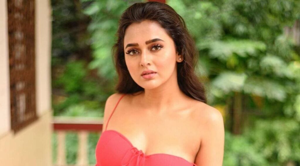 Tejasswi Prakash Age, Instagram, Serials